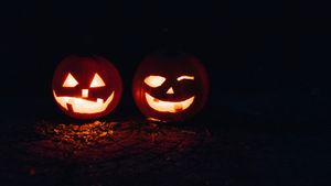 Fall Traditions: Halloween in the UK vs the USA